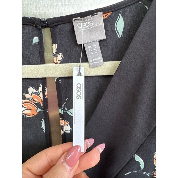 NWT ASOS Romper Women US 10 Black Floral Wide Leg Crop Wrap Boho Cottage Fairy - Picture 3 of 8